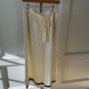 Polo Ralph Lauren Women’s Wide Leg Pants Cream Tie Waist Black Trim Size 8 Satin